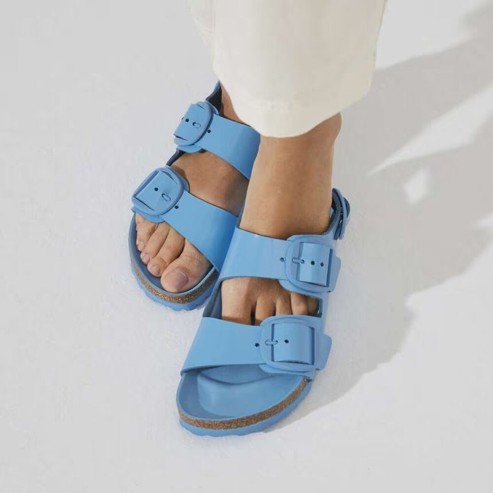 NWT Birkenstock Natural Leather Sandals